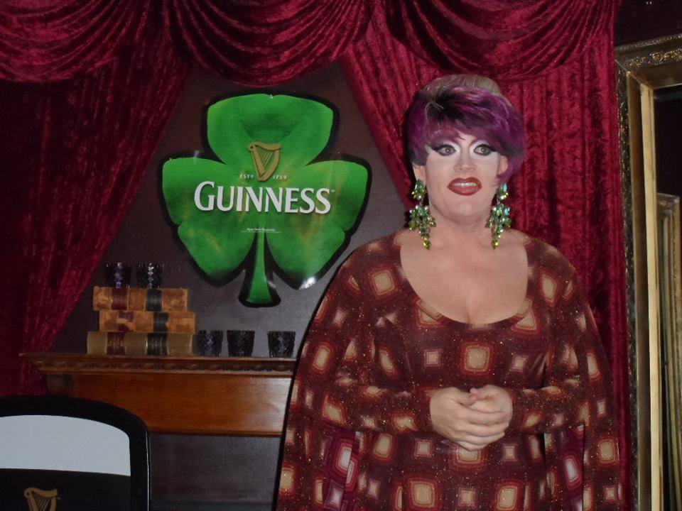 Vivi Velure | Cavan Irish Pub (Columbus, Ohio) | May 2014